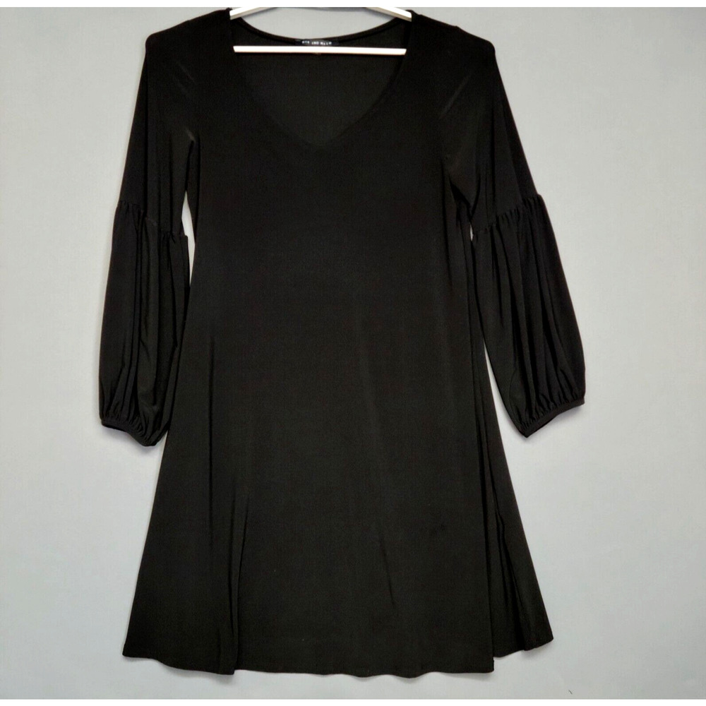 Nik And Nash Fit & Flare Dress Womens M Black V-Neck Party‎ Holiday